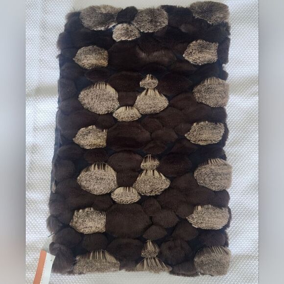 Wildcat Winter Collections bubble faux fur pillow cover insert - Picture 5 of 7